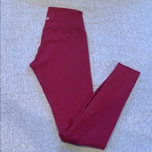 Lululemon 7/8 Wonderunders Luon Dark Red